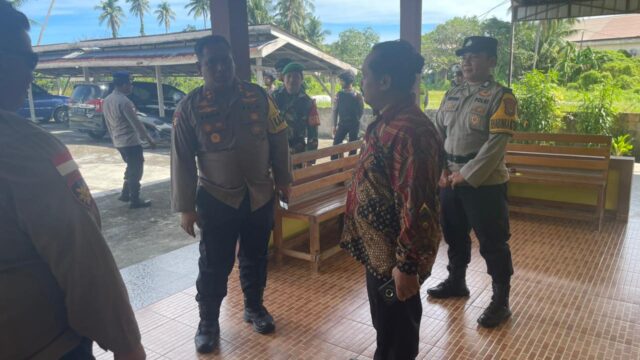 Kapolres Natuna AKBP Novian Aries Efendi Tinjau Pengamanan Ibadah Natal di Gereja Batu Hitam